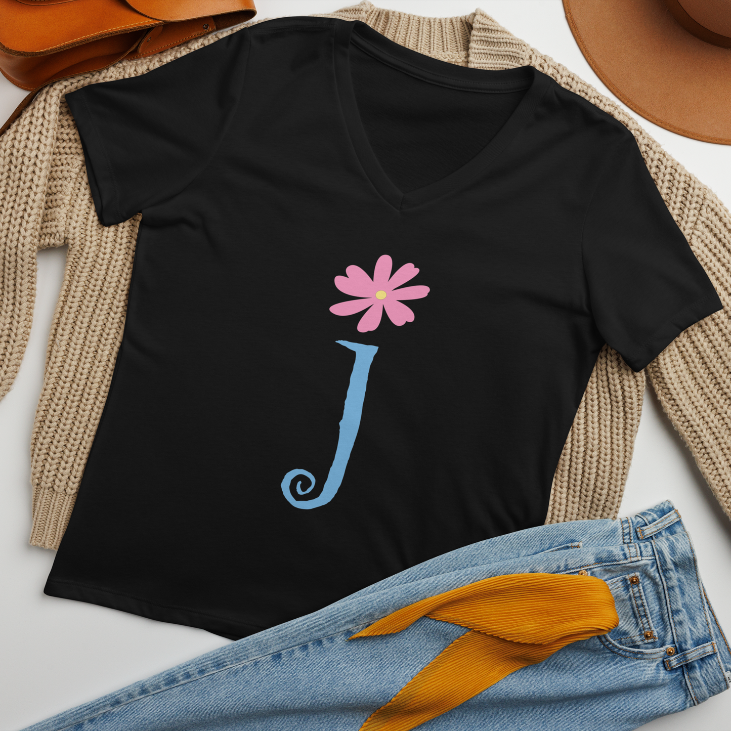 J Essentials V Neck -Tee